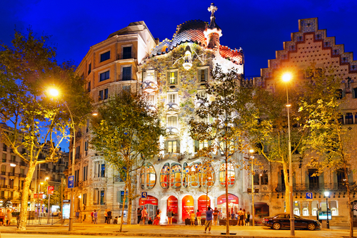 Barcelona,,Spain,-,Sept,04,,2014:,Night,Outdoor,View,Gaudi's